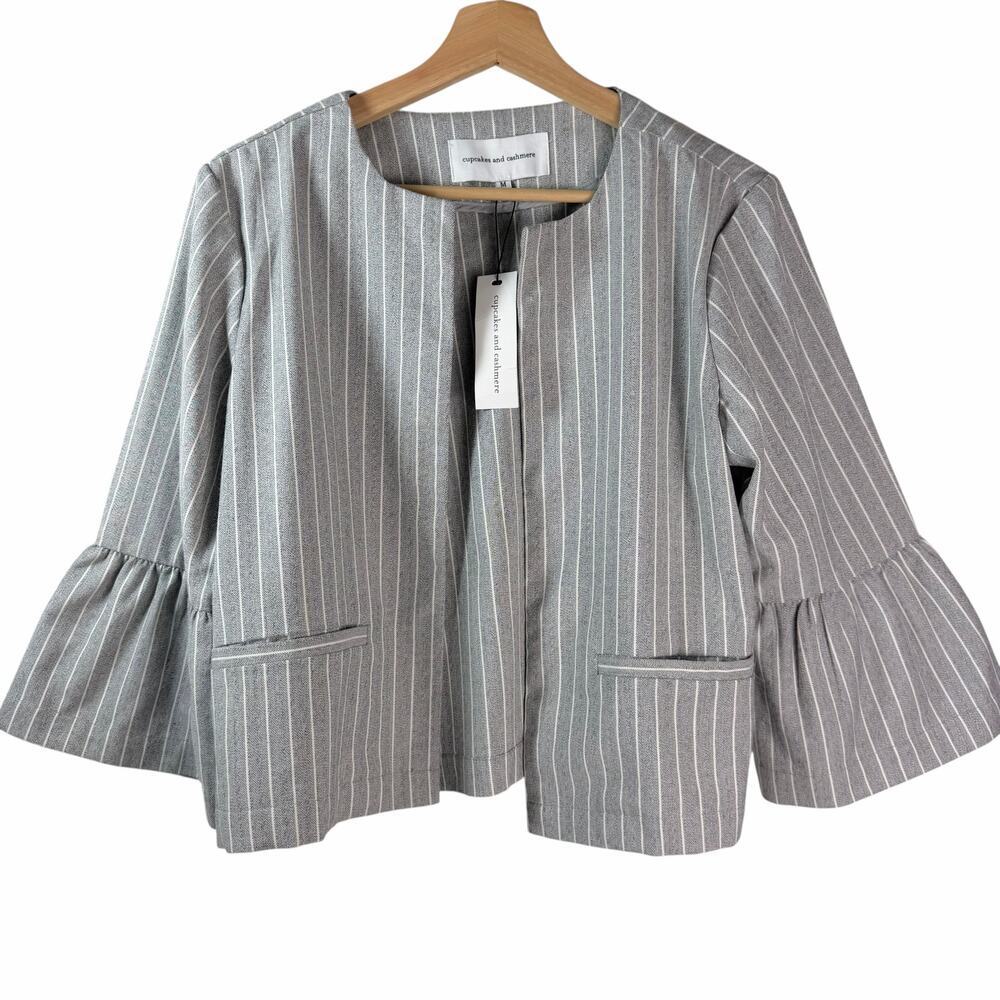 New Cupcakes and Cashmere Sanford Gray Pinstripe Bell Sleeve Blazer Size M